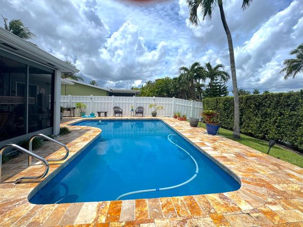 11421 NW 38th Place, Sunrise FL 33323