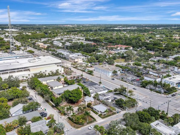 11 SW 11th Ave, Fort Lauderdale FL 33312
