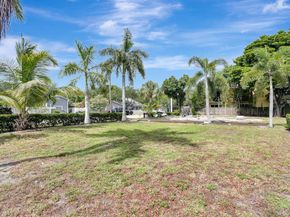 11 SW 11th Ave, Fort Lauderdale FL 33312