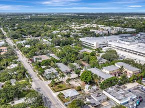 11 SW 11th Ave, Fort Lauderdale FL 33312