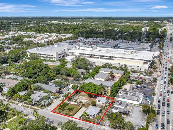 11 SW 11th Ave, Fort Lauderdale FL 33312