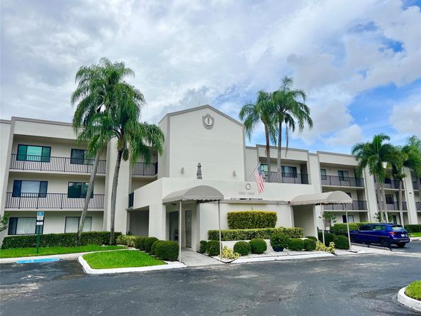 10842 W Clairmont Cir 310, Tamarac FL 33321