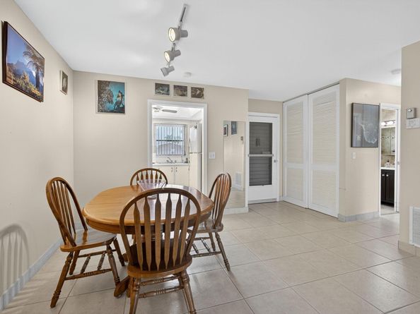 2691 Dudley Drive E A, West Palm Beach FL 33415