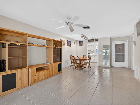 2691 Dudley Drive E A, West Palm Beach FL 33415