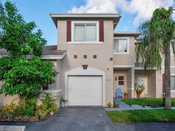 819 NW 42 Place