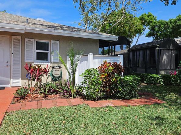 8977 Echo Lane D, Boca Raton FL 33496