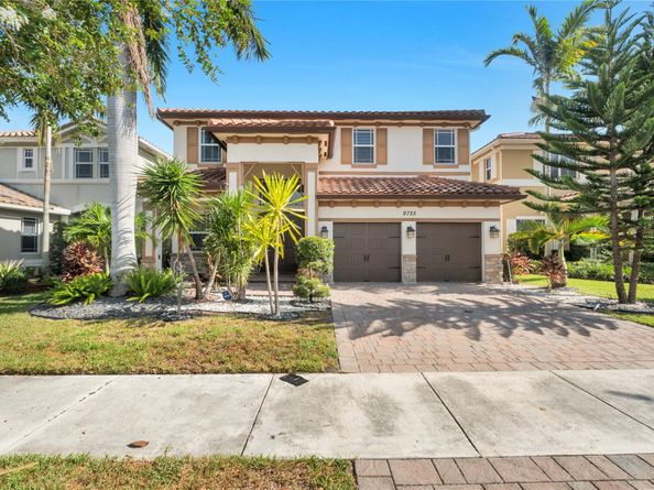 9725 Blue Isle Bay, Parkland FL 33076