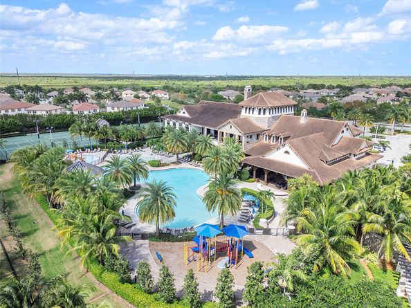 9725 Blue Isle Bay, Parkland FL 33076
