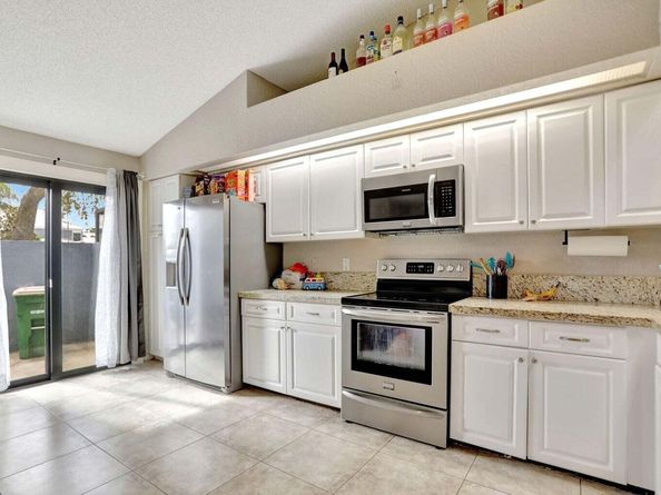 8353 Waterford Avenue, Tamarac FL 33321