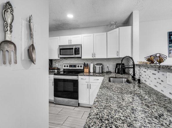 8382 NW 37th Street, Sunrise FL 33351