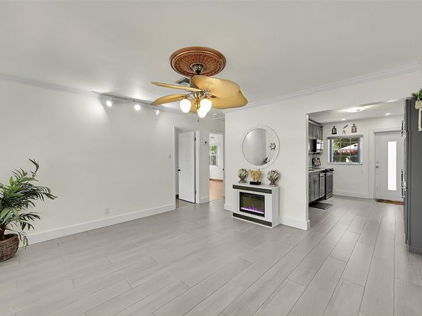 230 NW 52nd Ct, Fort Lauderdale FL 33309