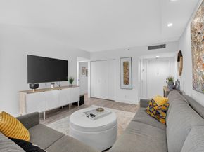 6815 Willow Wood Drive 4062, Boca Raton FL 33434