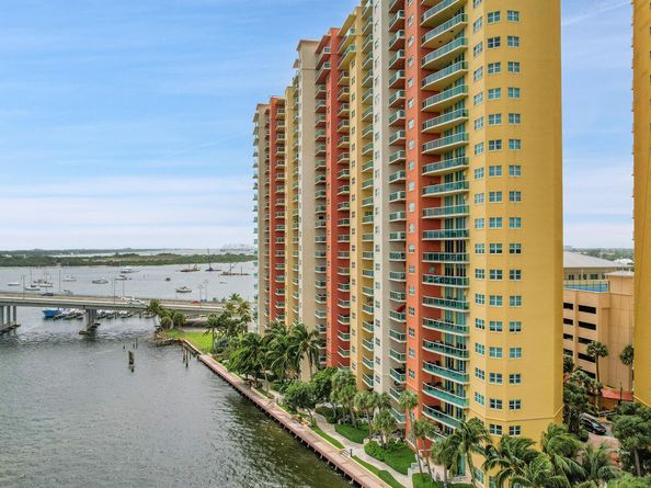 2640 Lake Shore Drive 2011, Riviera Beach FL 33404