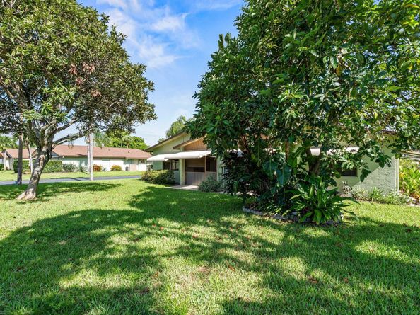 1736 Palmland Drive, Boynton Beach FL 33436