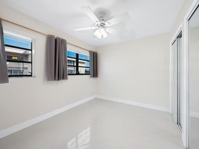 329 SE 3rd St 305P, Hallandale Beach FL 33009