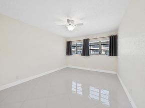 329 SE 3rd St 305P, Hallandale Beach FL 33009