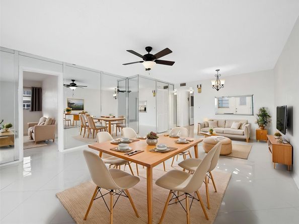 329 SE 3rd St 305P, Hallandale Beach FL 33009