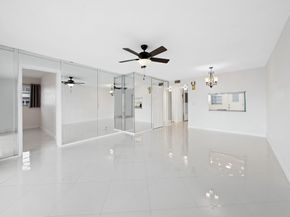 329 SE 3rd St 305P, Hallandale Beach FL 33009