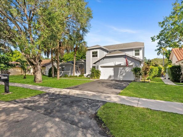 5185 NW 52nd Street, Coconut Creek FL 33073