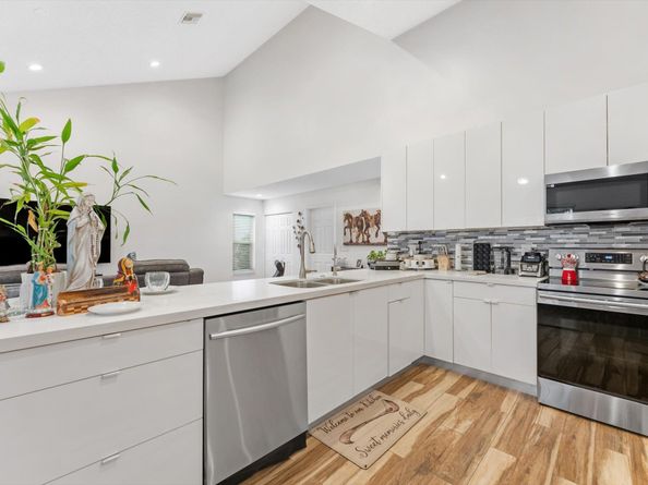 5185 NW 52nd Street, Coconut Creek FL 33073