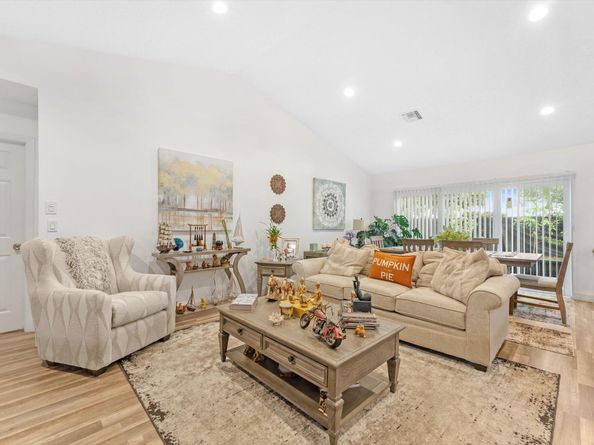 5185 NW 52nd Street, Coconut Creek FL 33073