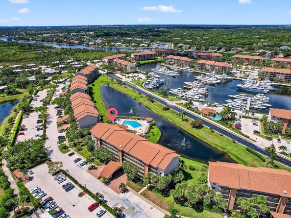 601 Seafarer Circle 201, Jupiter FL 33477