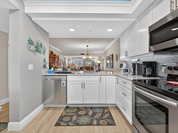 601 Seafarer Circle 201, Jupiter FL 33477