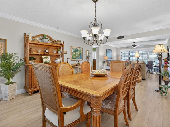 601 Seafarer Circle 201, Jupiter FL 33477