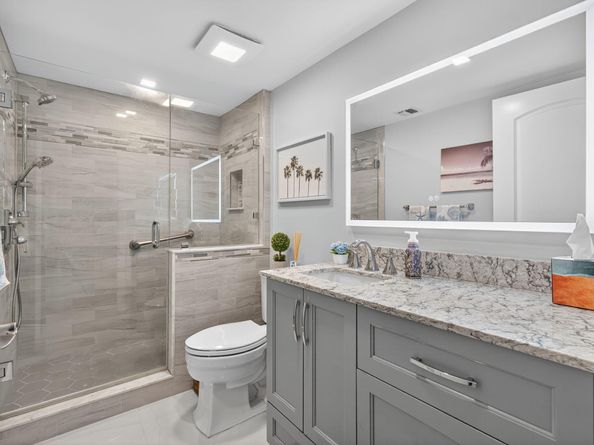 601 Seafarer Circle 201, Jupiter FL 33477