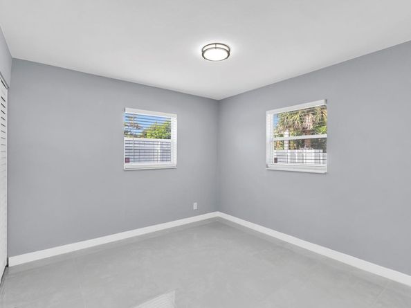 2533 NE 12th Ter, Pompano Beach FL 33064