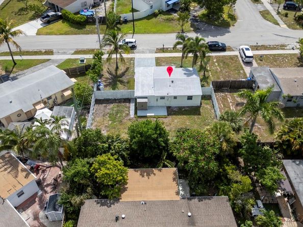 2533 NE 12th Ter, Pompano Beach FL 33064