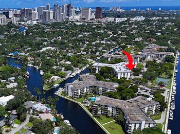 1201 River Reach Dr