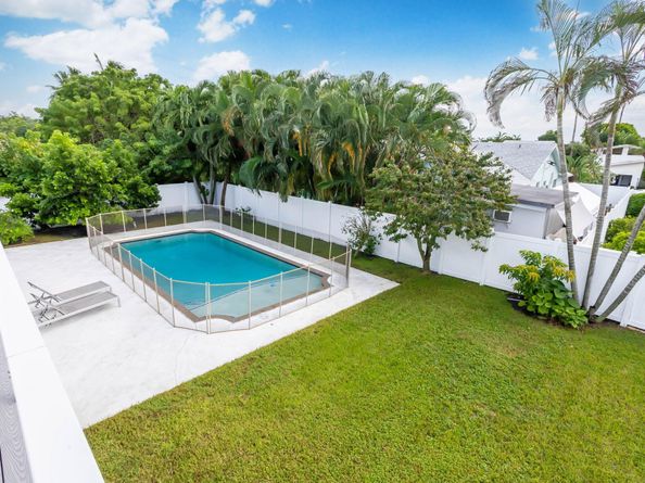 1260 NW 15th Street, Boca Raton FL 33486