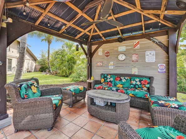 750 Bluebird Ln, Plantation FL 33324