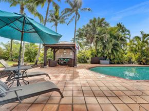 750 Bluebird Ln, Plantation FL 33324