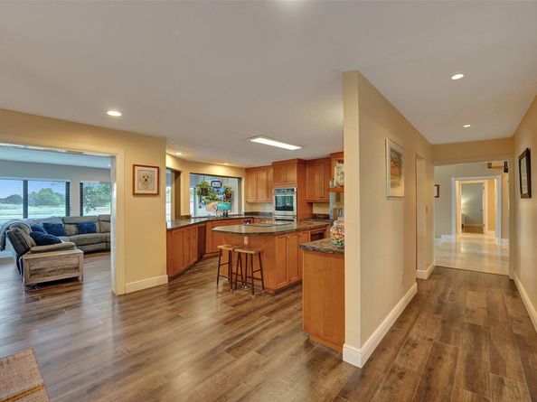 750 Bluebird Ln, Plantation FL 33324
