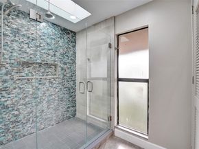 750 Bluebird Ln, Plantation FL 33324