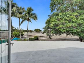 750 Bluebird Ln, Plantation FL 33324