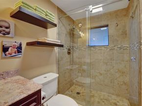 750 Bluebird Ln, Plantation FL 33324