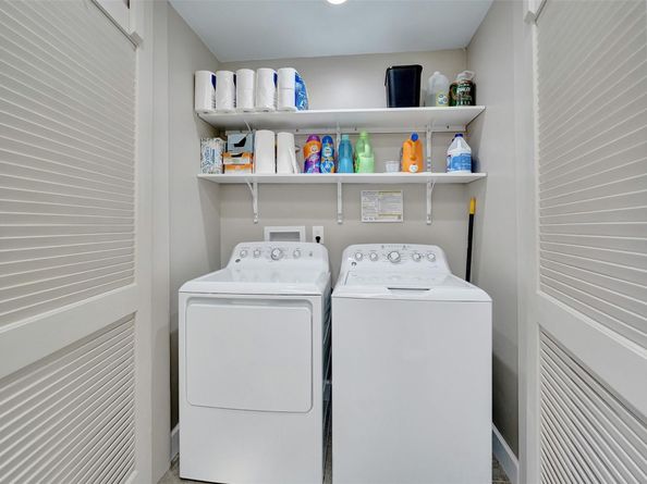 750 Bluebird Ln, Plantation FL 33324