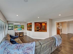 750 Bluebird Ln, Plantation FL 33324