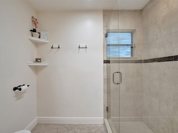750 Bluebird Ln, Plantation FL 33324