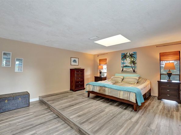 750 Bluebird Ln, Plantation FL 33324