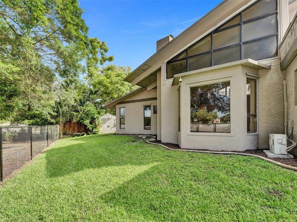 750 Bluebird Ln, Plantation FL 33324