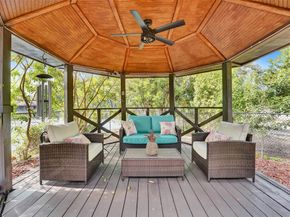 750 Bluebird Ln, Plantation FL 33324