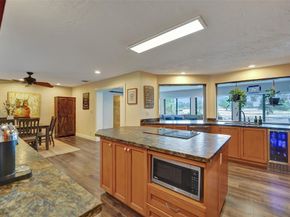 750 Bluebird Ln, Plantation FL 33324