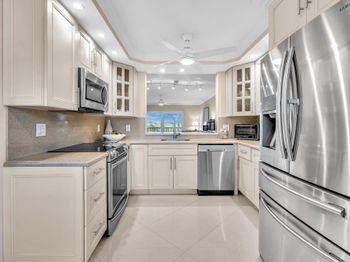 7286 Huntington Lane