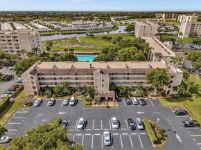 7286 Huntington Lane 301, Delray Beach FL 33446