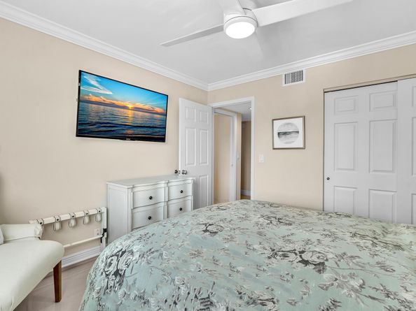 7286 Huntington Lane 301, Delray Beach FL 33446