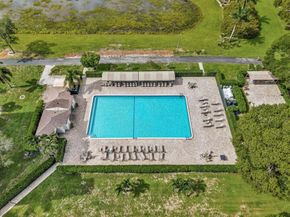 7286 Huntington Lane 301, Delray Beach FL 33446